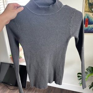 Long sleeve semi turtle neck top